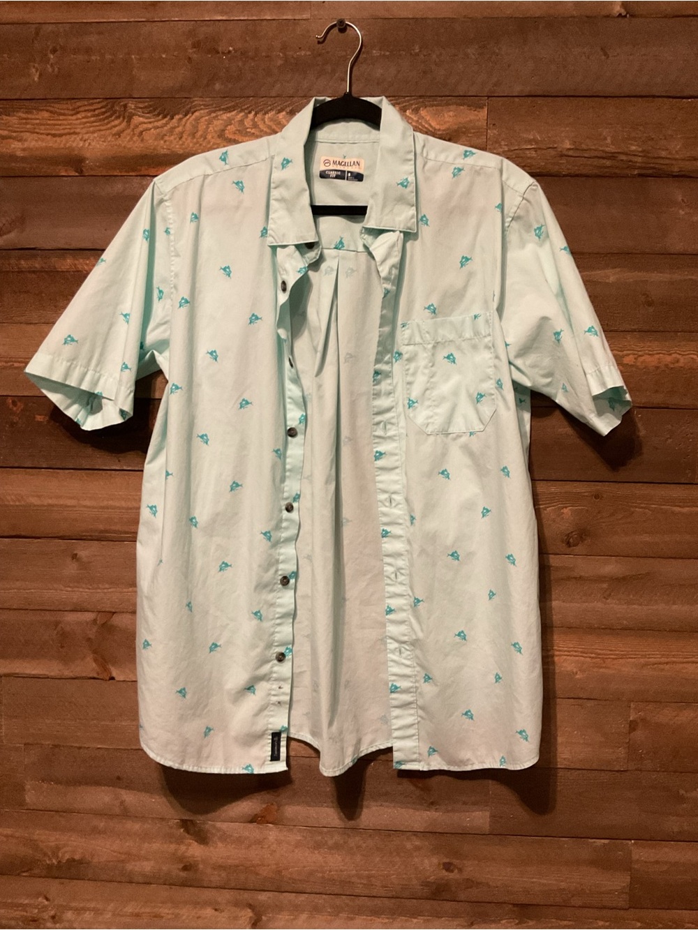 Magellan Men’s Light Aqua With Swordfish Button Down Short Sleeve Shirt Small